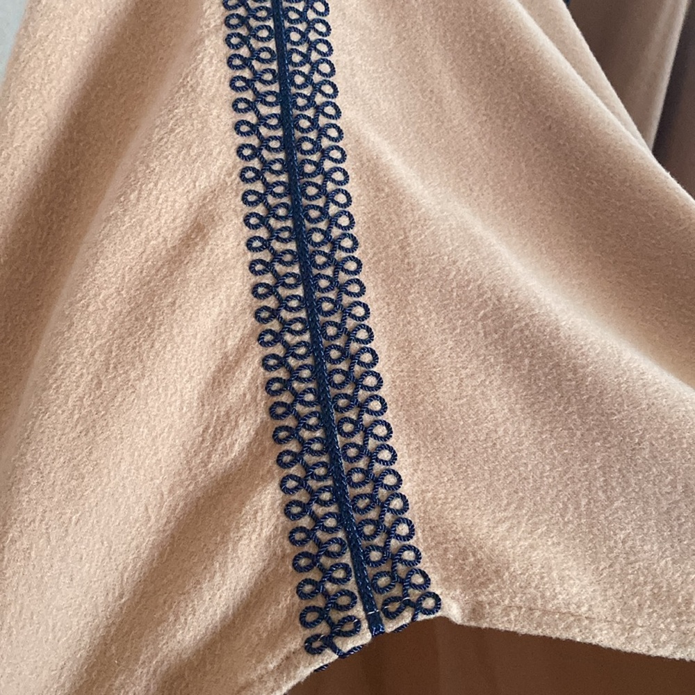 Moroccan Embroidered Cape - Picture 3 of 6
